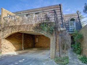 Purchased: 9/21 Lisson Grove, Hawthorn